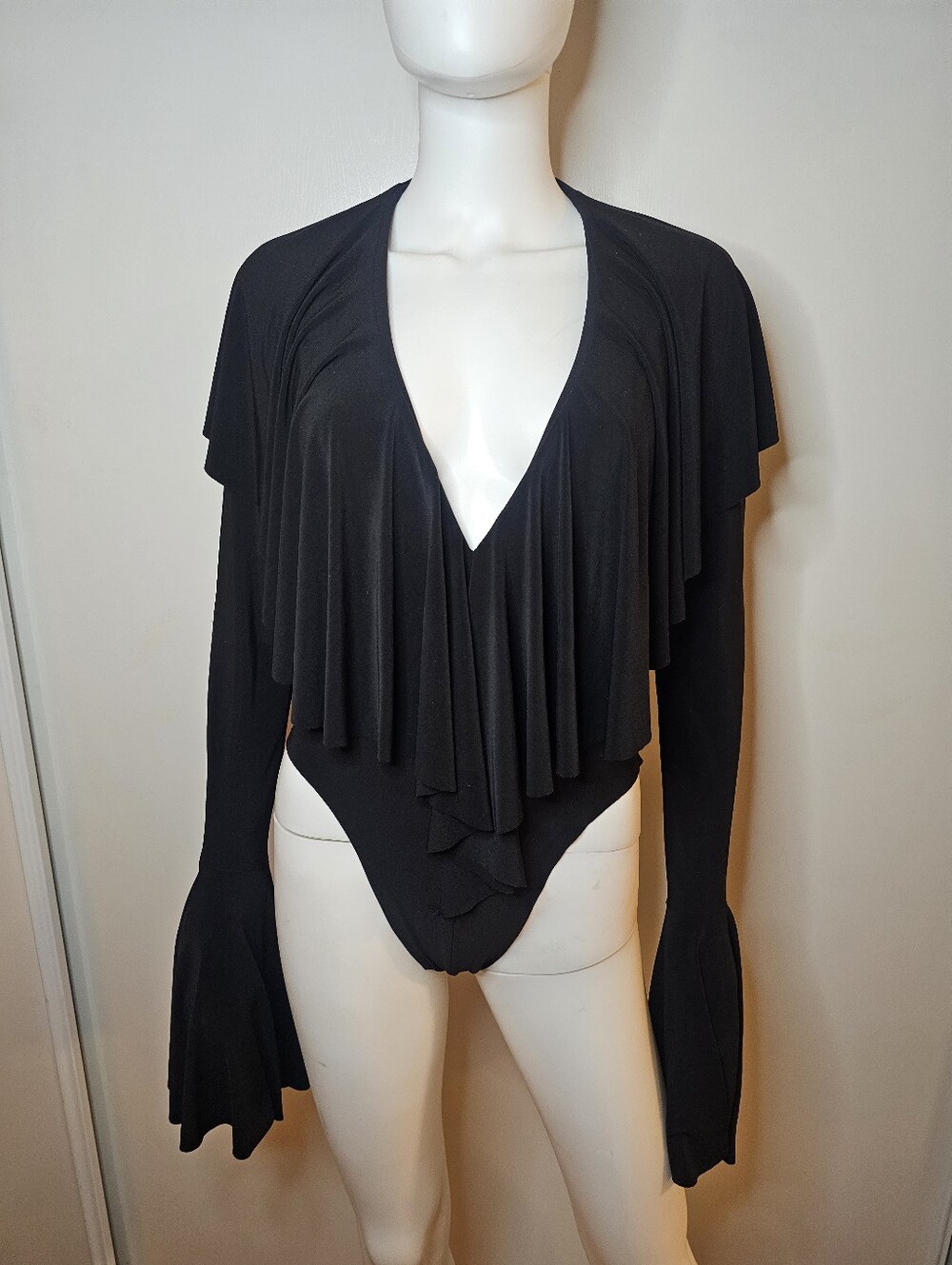 Norma Kamali Black Draped Deep V-Neck Long Sleeve Bodysuit Size M Goth Vampire
